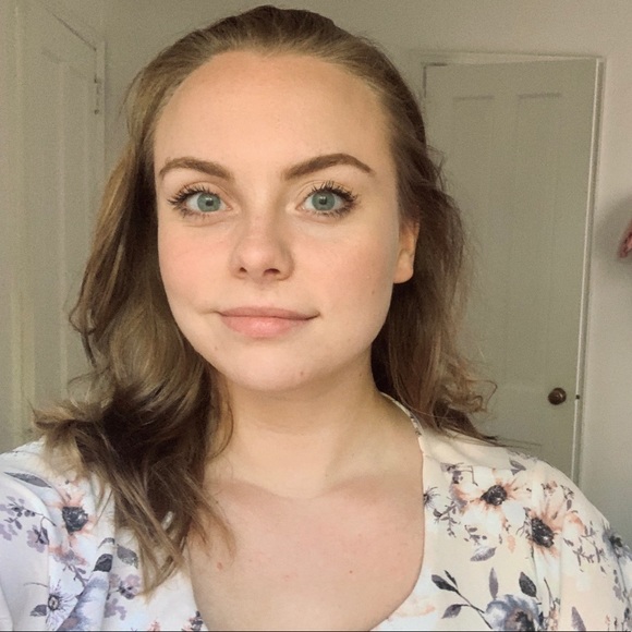 Meet your Posher, Tybie - Picture 1 of 1